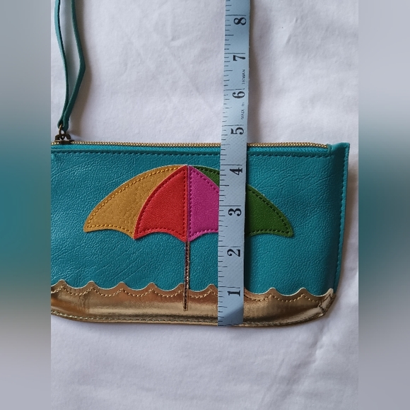 Relic By Fossil Takeaway Summer Beach Umbrella Wristlet  8" x 5" - Picture 8 of 8